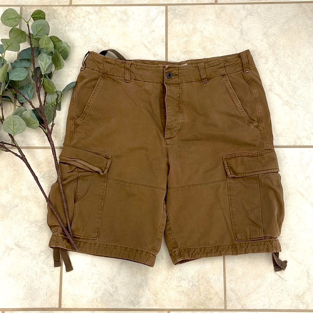 A and F brown shorts for men